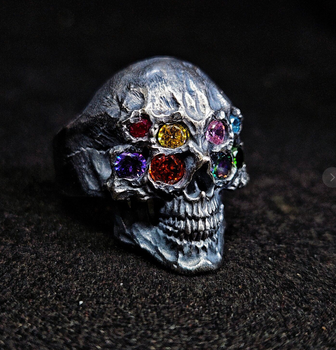 Eight-eyed Skull Ring
